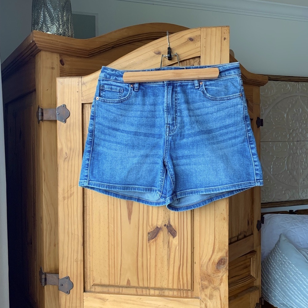 Classic Blue Denim Women's Shorts
